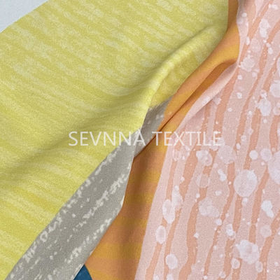 210gsm ανακυκλωμένο Swimwear εσώρουχο παραλιών γυναικών τεντωμάτων προστασίας υφάσματος UV